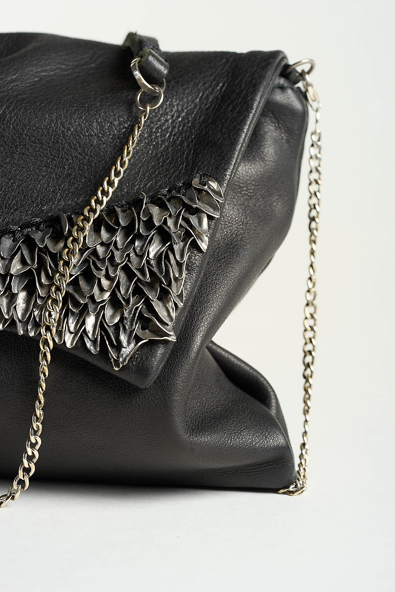 daniele basta leather and silver bags - DETAIL 2
